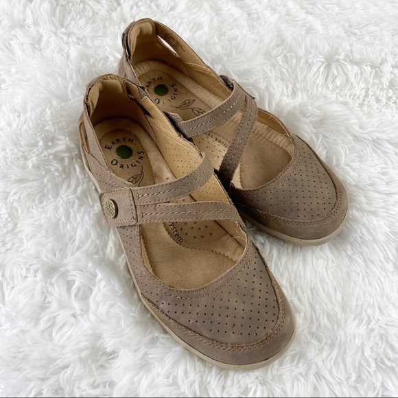 Earth Origins Shoes - Earth Origins Remy MaryJane Style Suede leather Shoe 7M